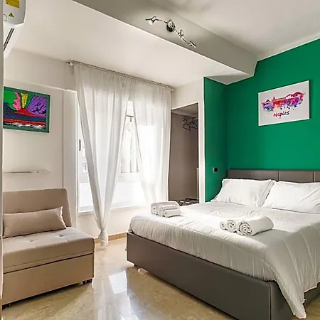Borgo Santa Lucia 4* Nápoles